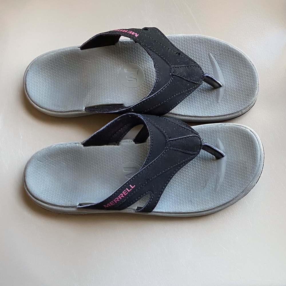 Merrell sandals size 9. - Picture 4 of 10